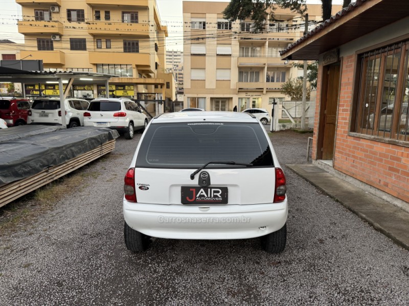 CORSA 1.0 EFI WIND 8V GASOLINA 4P MANUAL - 2001 - GARIBALDI