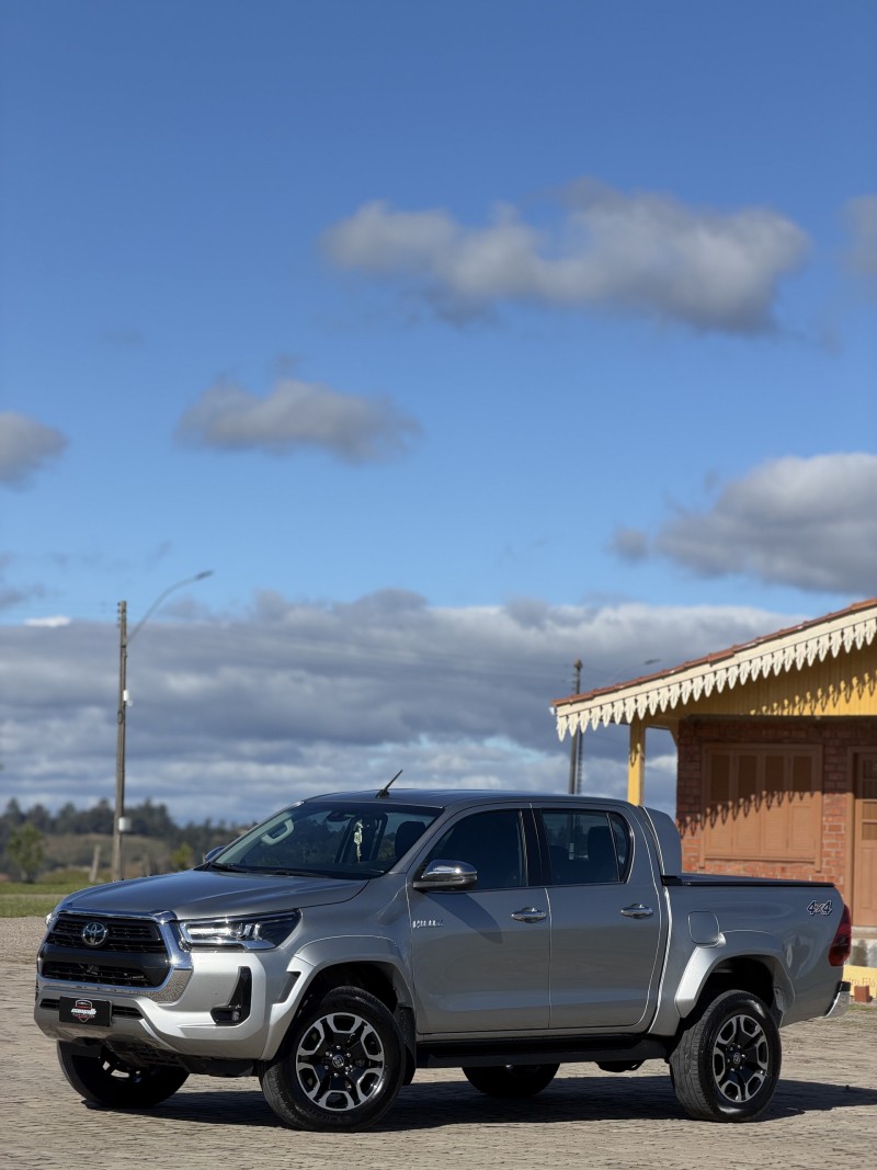 HILUX 2.8 SRX PLUS 4X4 CD TURBO DIESEL 4P AUTOMÁTICO - 2024 - ANTôNIO PRADO