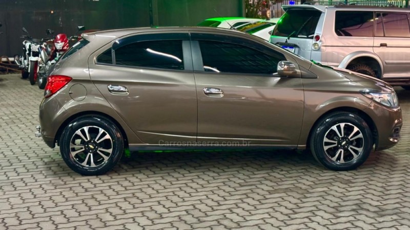 ONIX 1.4 MPFI LTZ 8V FLEX 4P MANUAL - 2014 - CAXIAS DO SUL