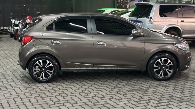 ONIX 1.4 MPFI LTZ 8V FLEX 4P MANUAL - 2014 - CAXIAS DO SUL