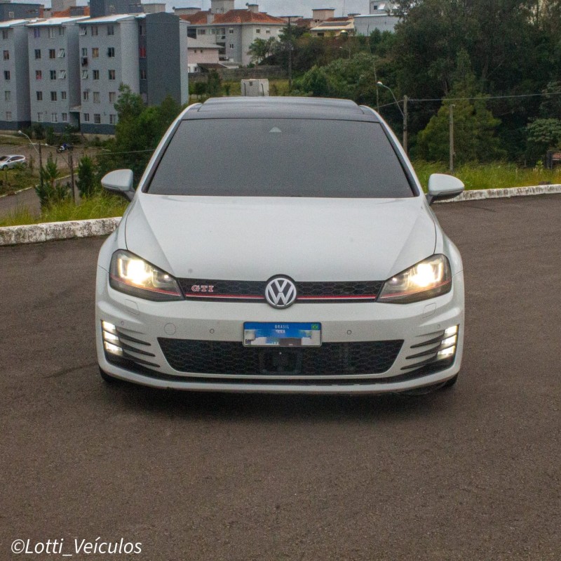 GOLF 2.0 TSI GTI 16V TURBO GASOLINA 4P AUTOMÁTICO - 2015 - FARROUPILHA