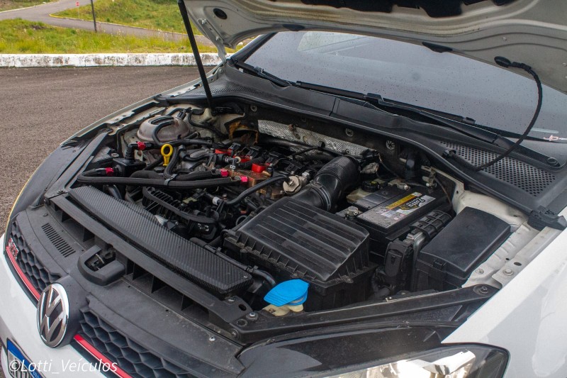 GOLF 2.0 TSI GTI 16V TURBO GASOLINA 4P AUTOMÁTICO - 2015 - FARROUPILHA