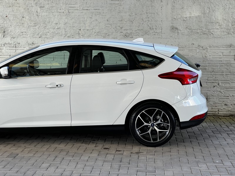 FOCUS 2.0 TITANIUM HATCH 16V FLEX 4P AUTOMÁTICO - 2016 - BENTO GONçALVES