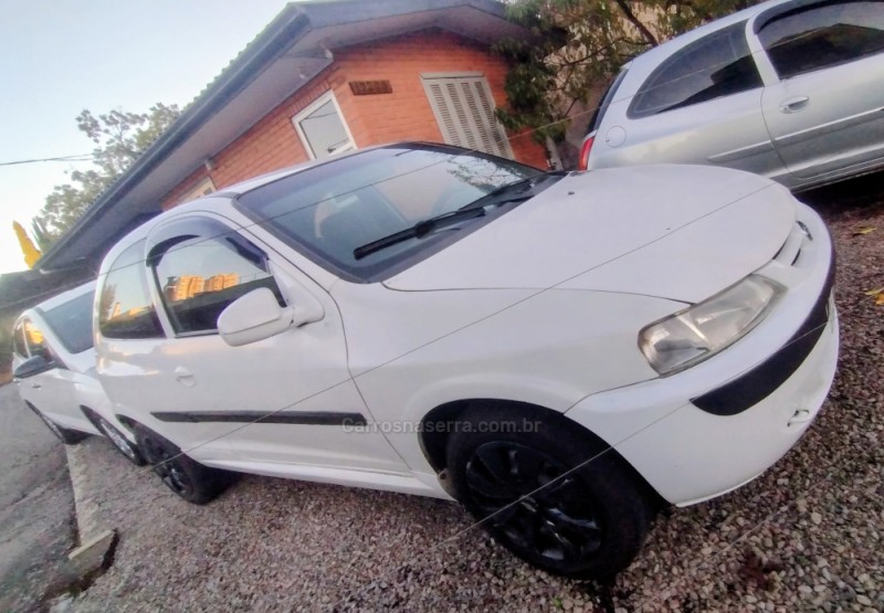 CELTA 1.0 MPFI SUPER 8V FLEX 2P MANUAL - 2001 - CAXIAS DO SUL