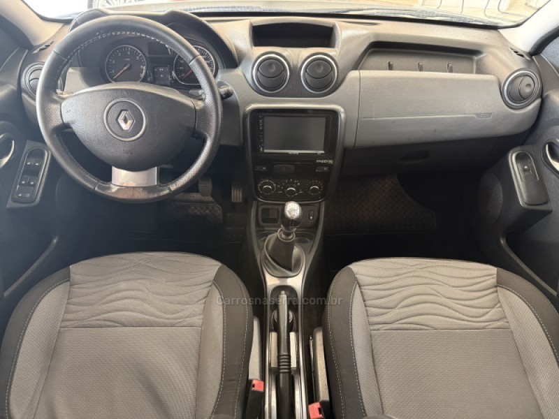 DUSTER 2.0 TECH ROAD 4X2 16V FLEX 4P MANUAL - 2015 - BENTO GONçALVES