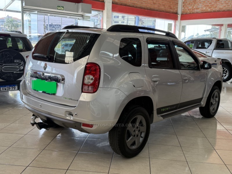 DUSTER 2.0 TECH ROAD 4X2 16V FLEX 4P MANUAL - 2015 - BENTO GONçALVES