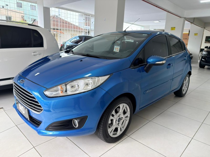 FIESTA 1.6 SE HATCH 16V FLEX 4P AUTOMÁTICO - 2015 - CAXIAS DO SUL