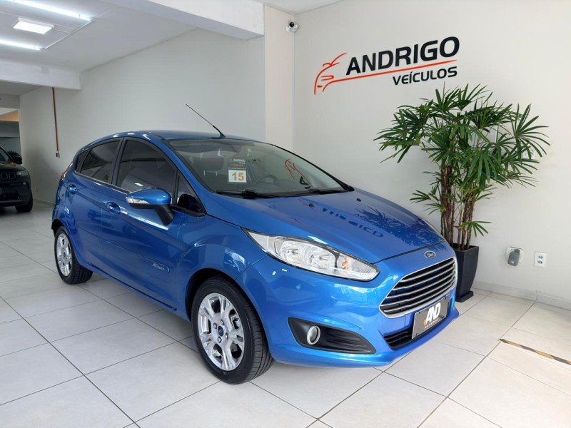 fiesta 1.6 se hatch 16v flex 4p automatico 2015 caxias do sul