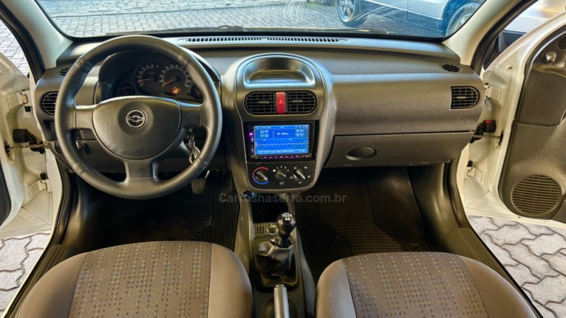 CORSA 1.4 MPFI MAXX 8V FLEX 4P MANUAL - 2011 - CAXIAS DO SUL