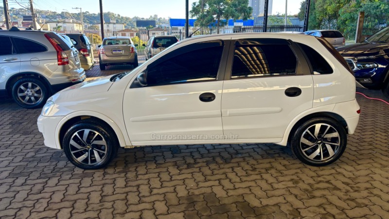 CORSA 1.4 MPFI MAXX 8V FLEX 4P MANUAL - 2011 - CAXIAS DO SUL