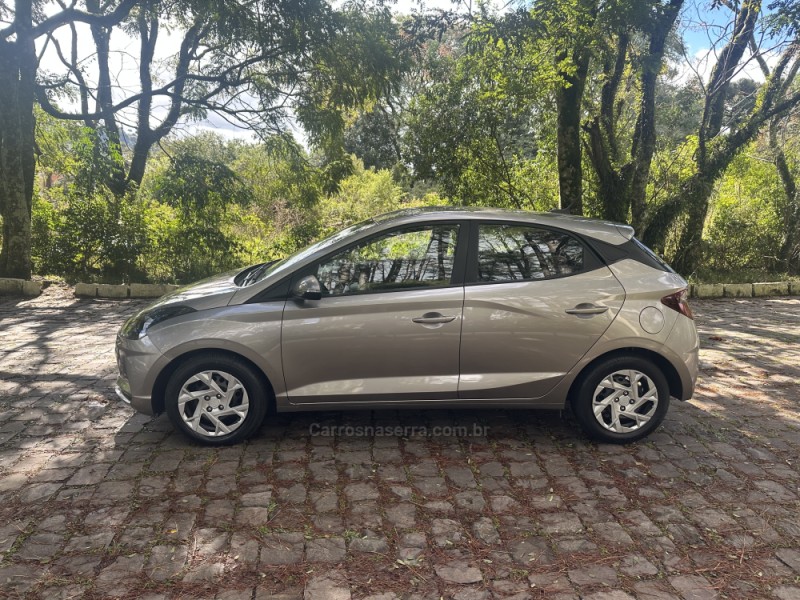 HB20 1.0 12V COMFORT TGDI FLEX 4P AUTOMÁTICO - 2022 - NOVA PRATA