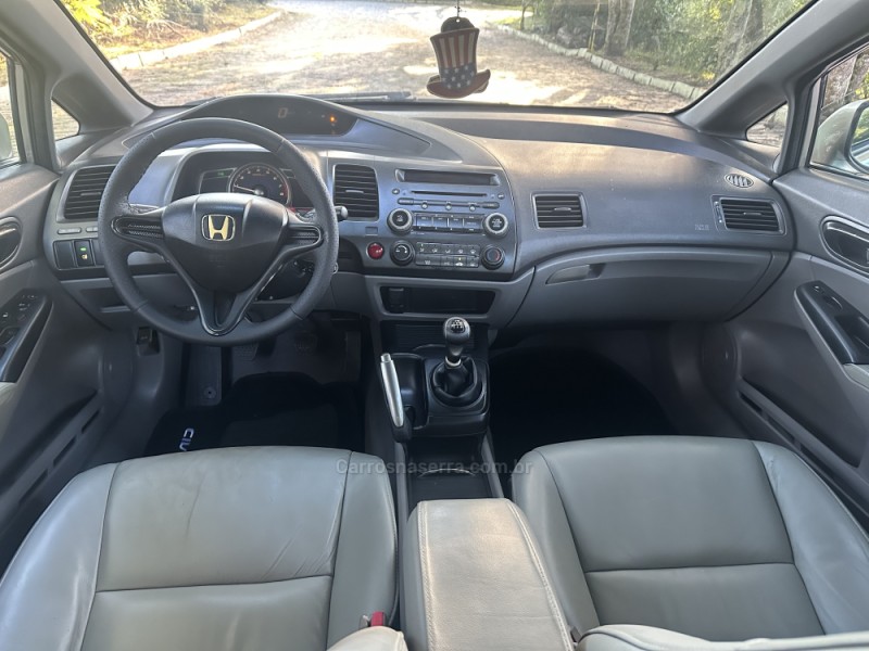 CIVIC 1.8 LXS 16V FLEX 4P MANUAL - 2008 - NOVA PRATA