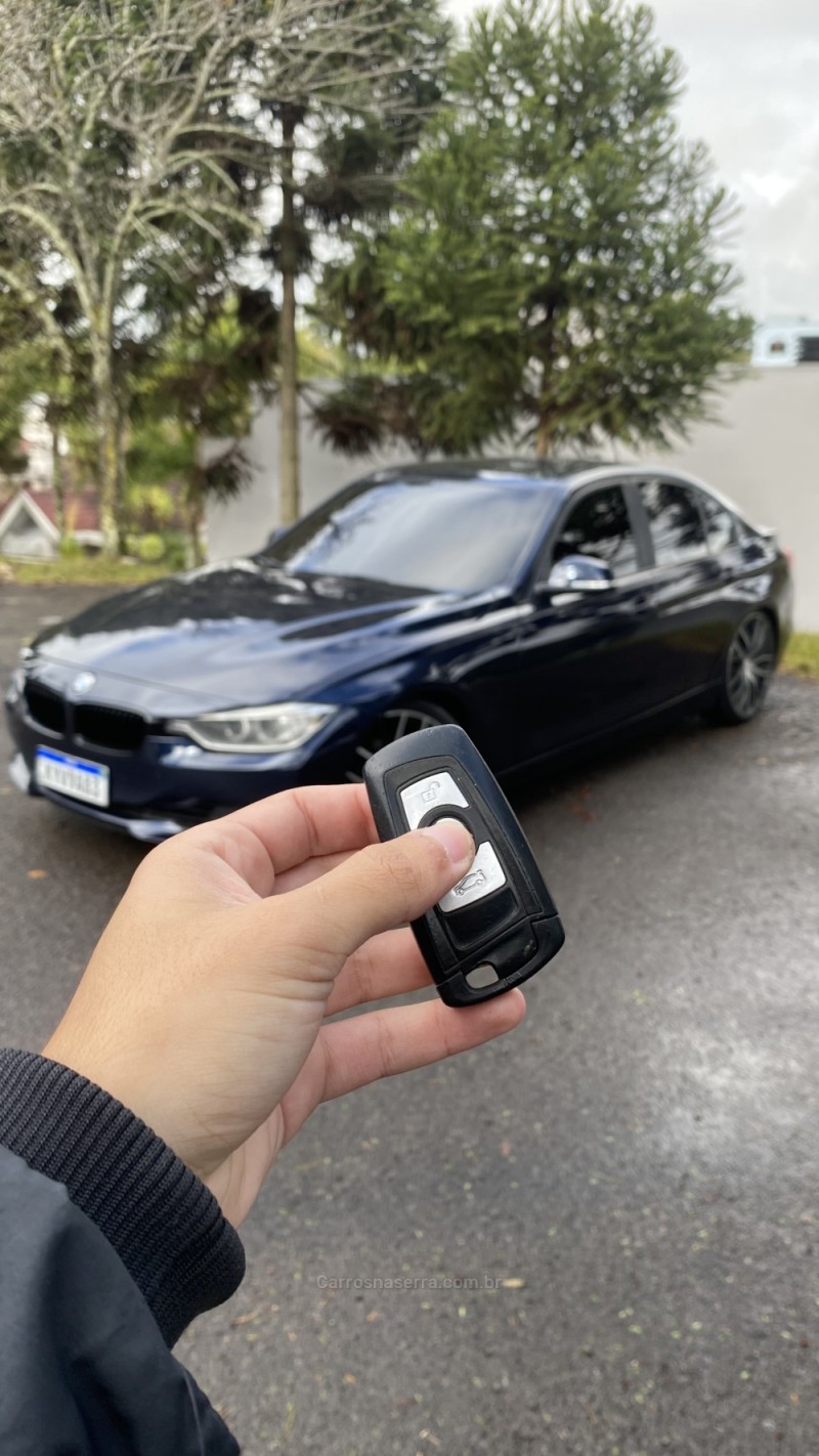 320I 2.0 GP 16V TURBO GASOLINA 4P AUTOMÁTICO - 2014 - FARROUPILHA
