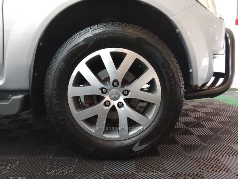 PAJERO TR4 2.0 4X4 16V FLEX 4P MANUAL - 2013 - NOVO HAMBURGO