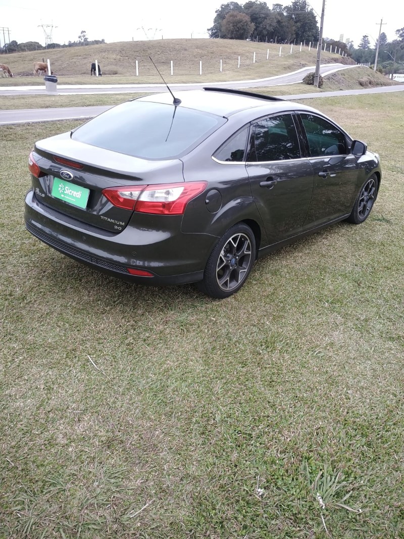 FOCUS 2.0 TITANIUM SEDAN 16V FLEX 4P AUTOMÁTICO - 2015 - FARROUPILHA