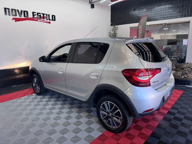 SANDERO 1.6 STEPWAY INTENSE X-TRONIC 16V FLEX 4P AUTOMÁTICO - 2020 - CAXIAS DO SUL