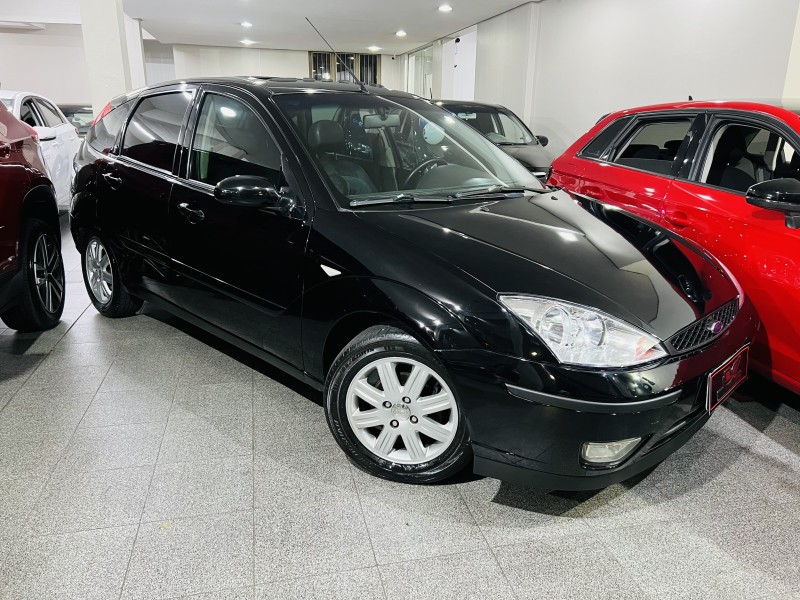FOCUS 2.0 GHIA 16V GASOLINA 4P MANUAL - 2007 - CAXIAS DO SUL