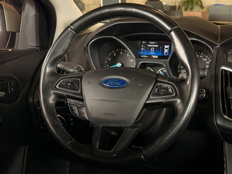 FOCUS 2.0 TITANIUM PLUS SEDAN 16V FLEX 4P AUTOMÁTICO - 2016 - DOIS IRMãOS