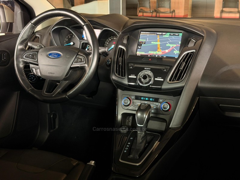 FOCUS 2.0 TITANIUM PLUS SEDAN 16V FLEX 4P AUTOMÁTICO - 2016 - DOIS IRMãOS