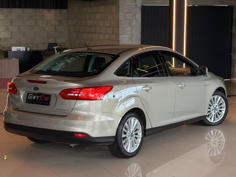 FOCUS 2.0 TITANIUM PLUS SEDAN 16V FLEX 4P AUTOMÁTICO - 2016 - DOIS IRMãOS