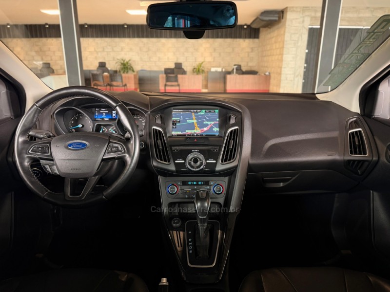 FOCUS 2.0 TITANIUM PLUS SEDAN 16V FLEX 4P AUTOMÁTICO - 2016 - DOIS IRMãOS