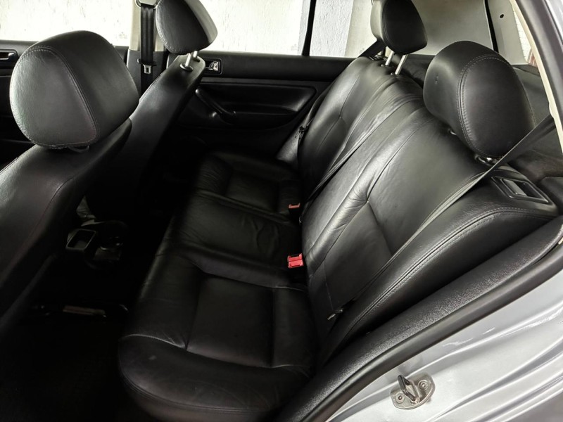 GOLF 1.6 MI GENERATION 8V GASOLINA 4P MANUAL - 2003 - BOM PRINCíPIO