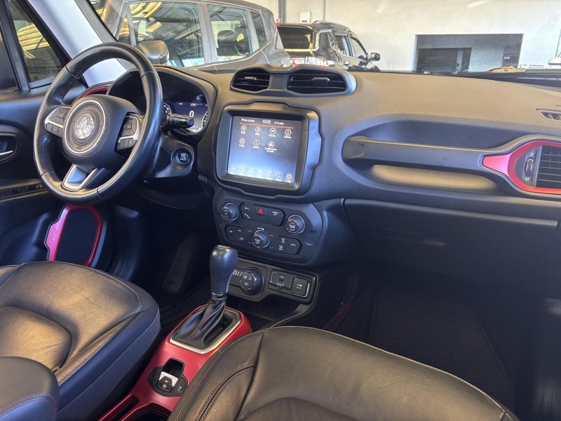 RENEGADE 2.0 16V TURBO DIESEL TRAILHAWK 4P 4X4 AUTOMÁTICO - 2021 - FARROUPILHA