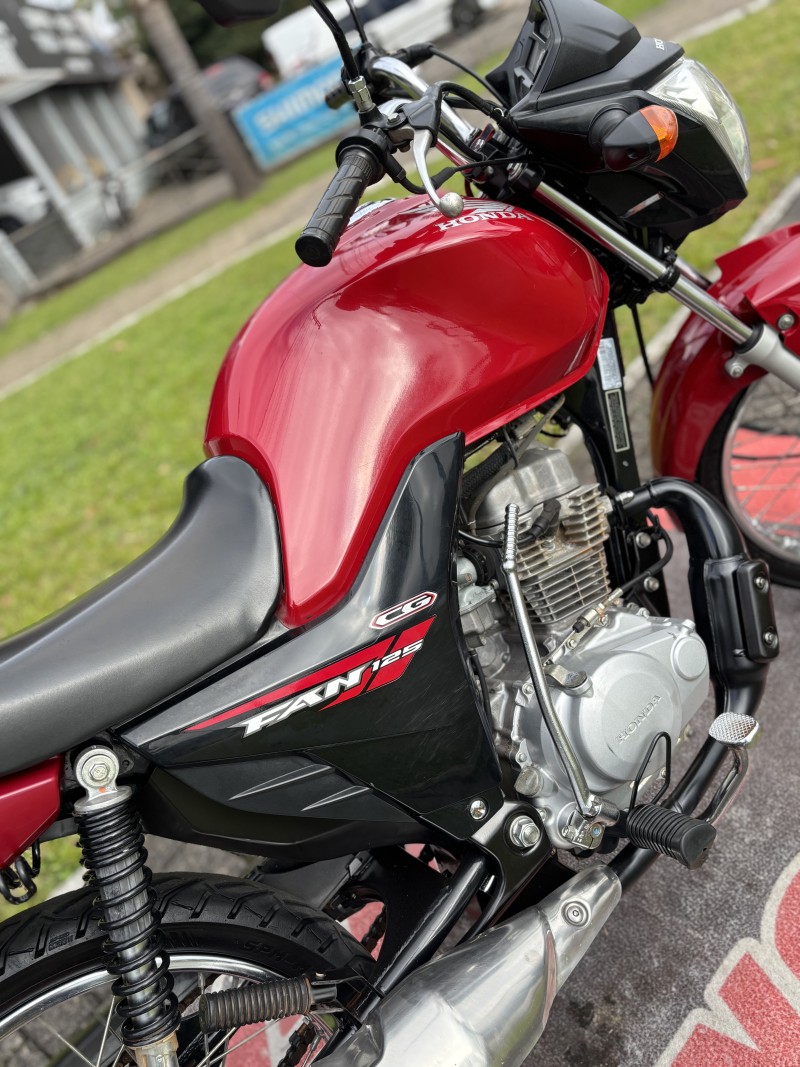CG 125 FAN KS - 2015 - FELIZ