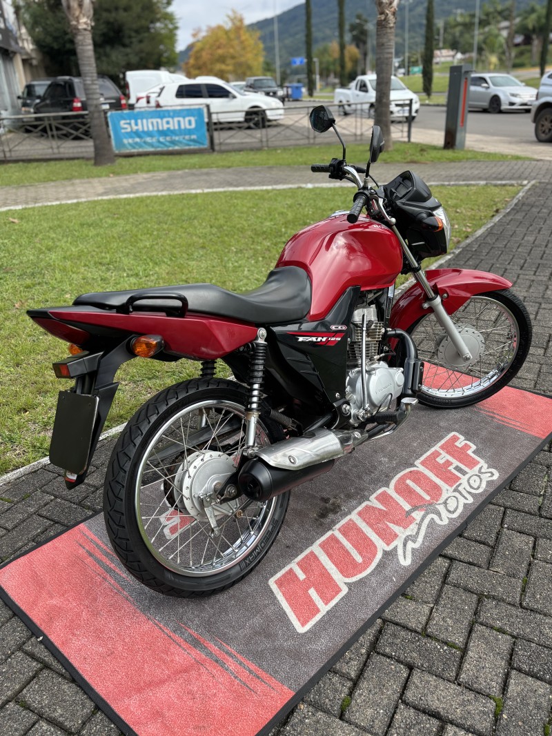 CG 125 FAN KS - 2015 - FELIZ