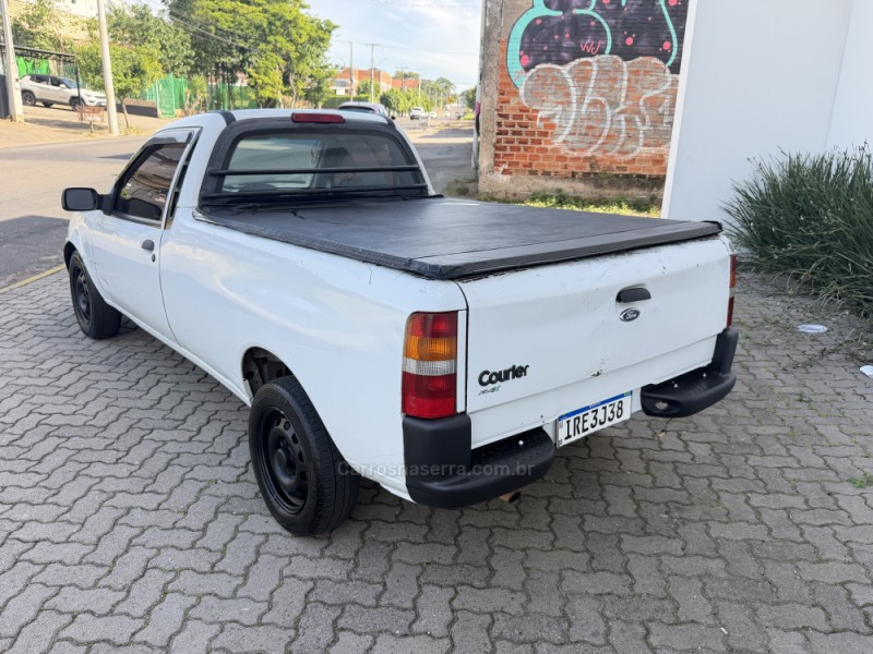 COURIER 1.6 L 8V FLEX MANUAL - 2011 - SAPIRANGA