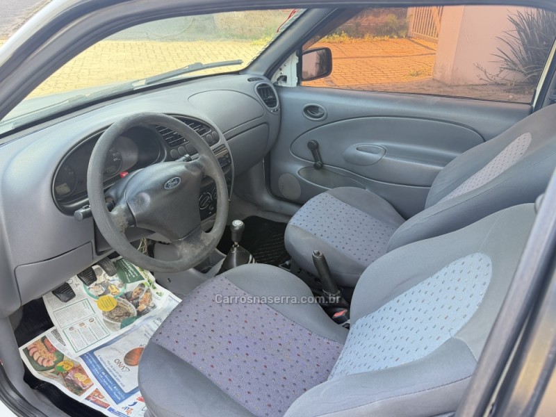 COURIER 1.6 L 8V FLEX MANUAL - 2011 - SAPIRANGA