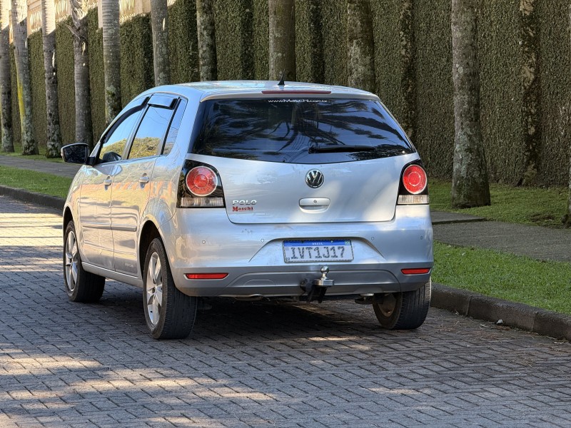 POLO 1.6 MI SÉRIE OURO 8V GASOLINA 4P MANUAL - 2014 - CAXIAS DO SUL