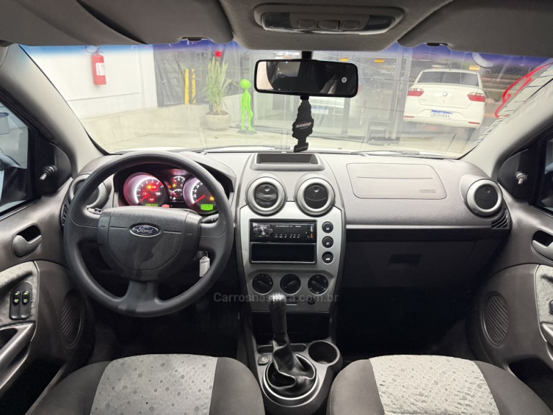 FIESTA 1.0 ROCAM SE 8V FLEX 4P MANUAL - 2014 - SAPIRANGA