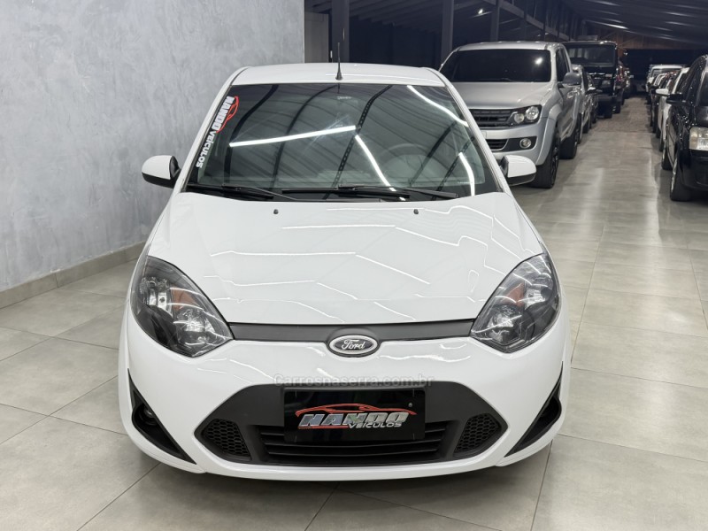 FIESTA 1.0 ROCAM SE 8V FLEX 4P MANUAL - 2014 - SAPIRANGA