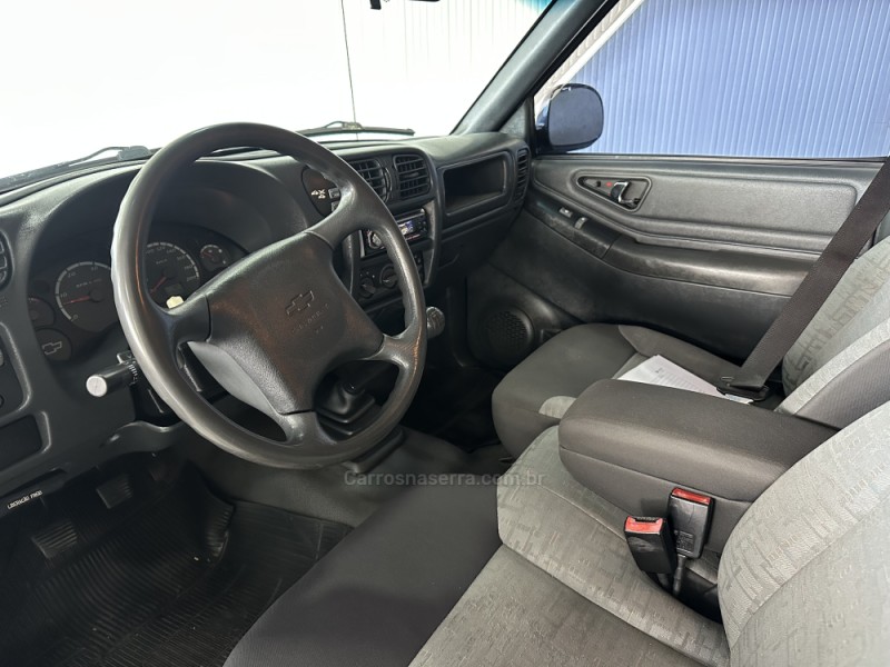 S10 2.8 EXECUTIVE 4X4 CD 12V TURBO INTERCOOLER DIESEL 4P MANUAL - 2004 - CAXIAS DO SUL