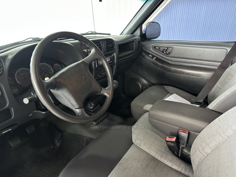 S10 2.8 EXECUTIVE 4X4 CD 12V TURBO INTERCOOLER DIESEL 4P MANUAL - 2004 - CAXIAS DO SUL