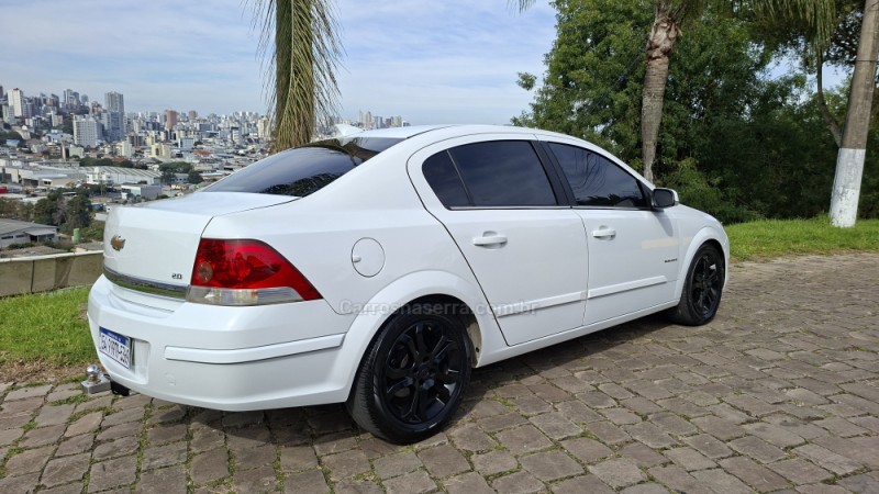 VECTRA 2.0 MPFI ELEGANCE 8V 140CV FLEX 4P MANUAL - 2011 - CAXIAS DO SUL