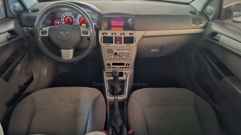 VECTRA 2.0 MPFI ELEGANCE 8V 140CV FLEX 4P MANUAL - 2011 - CAXIAS DO SUL