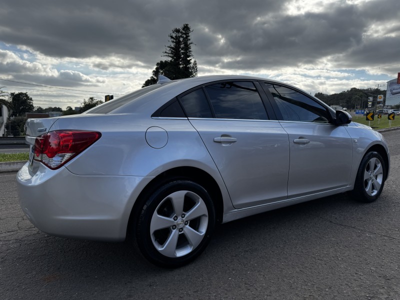 CRUZE 1.8 LT 16V FLEX 4P MANUAL - 2014 - DOIS IRMãOS