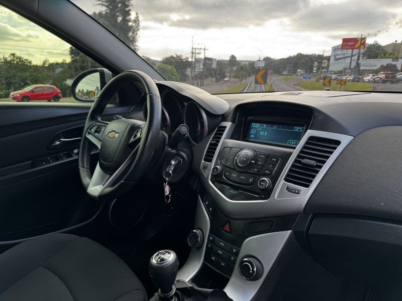 CRUZE 1.8 LT 16V FLEX 4P MANUAL - 2014 - DOIS IRMãOS