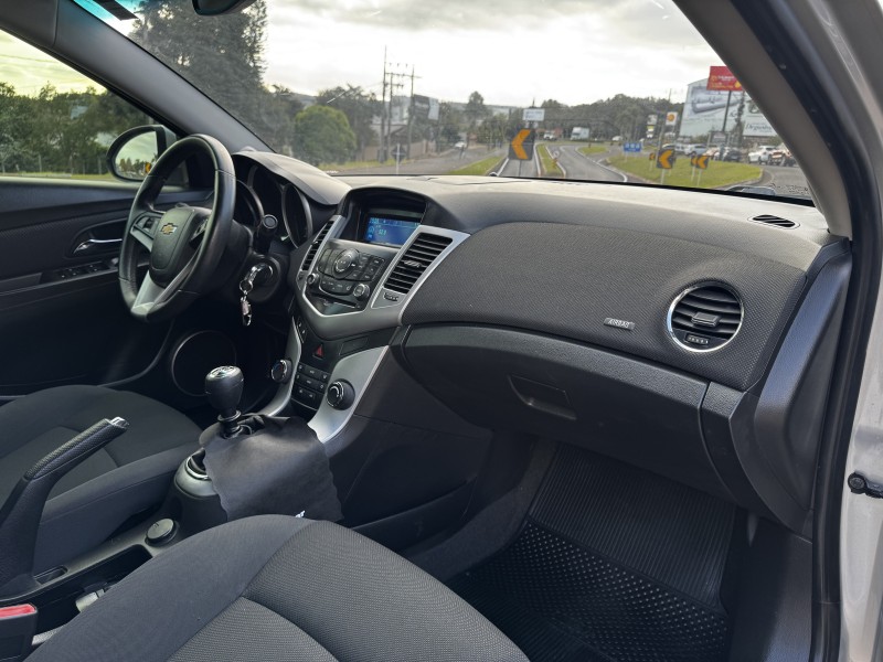 CRUZE 1.8 LT 16V FLEX 4P MANUAL - 2014 - DOIS IRMãOS