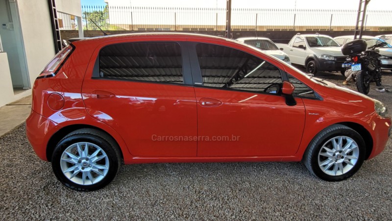 PUNTO 1.6 ESSENCE 16V FLEX 4P AUTOMATIZADO - 2013 - CAXIAS DO SUL