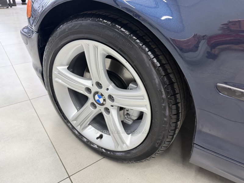 328I 2.8 EXCLUSIVE SEDAN 24V GASOLINA 4P AUTOMÁTICO - 2000 - SAPIRANGA