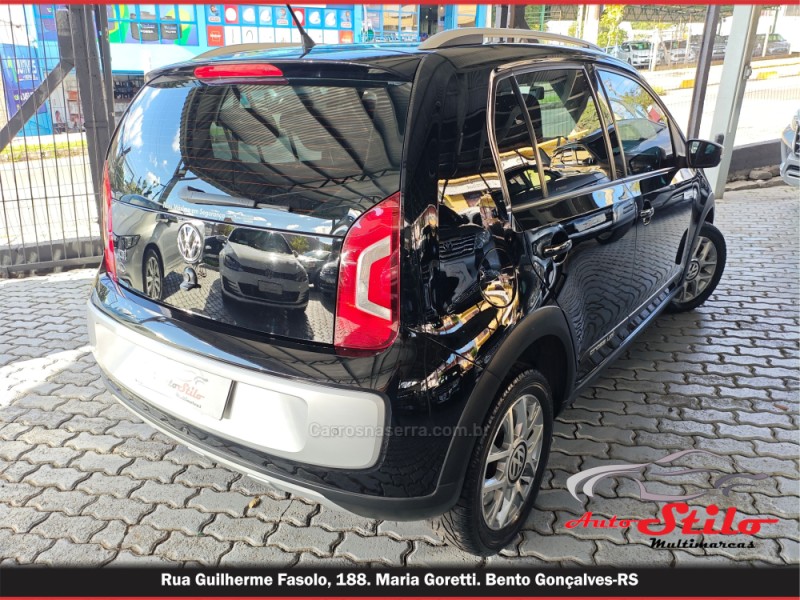 UP 1.0 CROSS T.FLEX 12V 4P MANUAL - 2015 - BENTO GONçALVES
