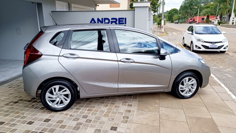 FIT 1.5 LX 16V FLEX 4P AUTOMÁTICO - 2016 - SERAFINA CORRêA