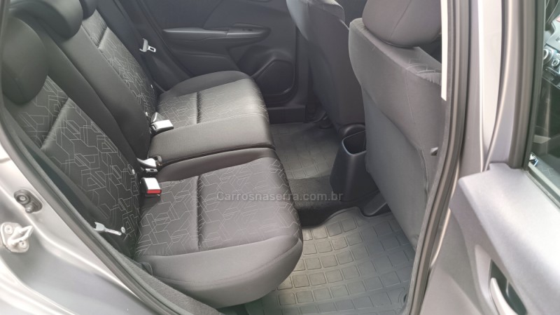 FIT 1.5 LX 16V FLEX 4P AUTOMÁTICO - 2016 - SERAFINA CORRêA
