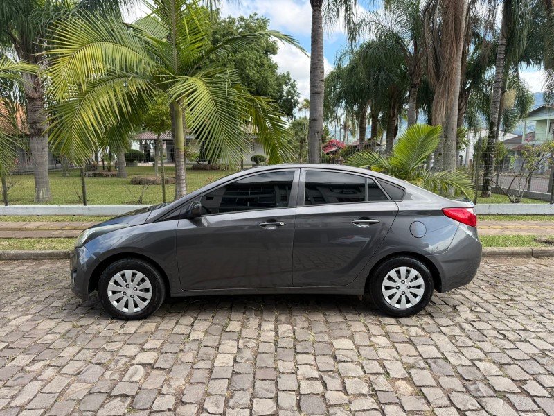 HB20S 1.0 COMFORT STYLE 12V FLEX 4P MANUAL - 2014 - FELIZ