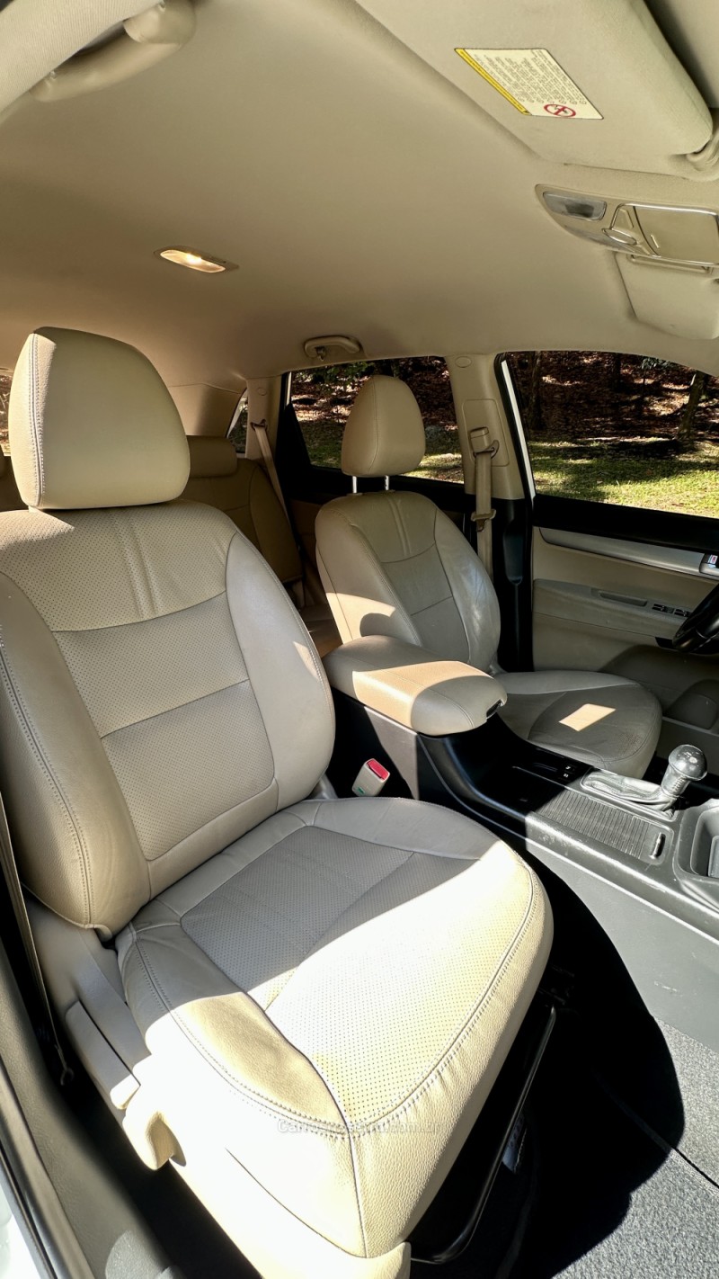 SORENTO 2.4 EX2 4X2 16V GASOLINA 4P AUTOMÁTICO - 2015 - CAXIAS DO SUL
