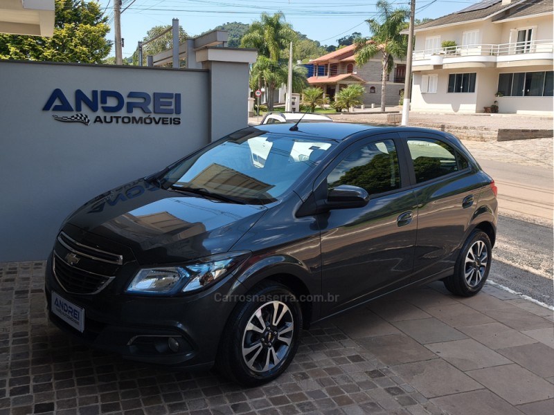 ONIX 1.4 MPFI LTZ 8V FLEX 4P MANUAL - 2016 - SERAFINA CORRêA