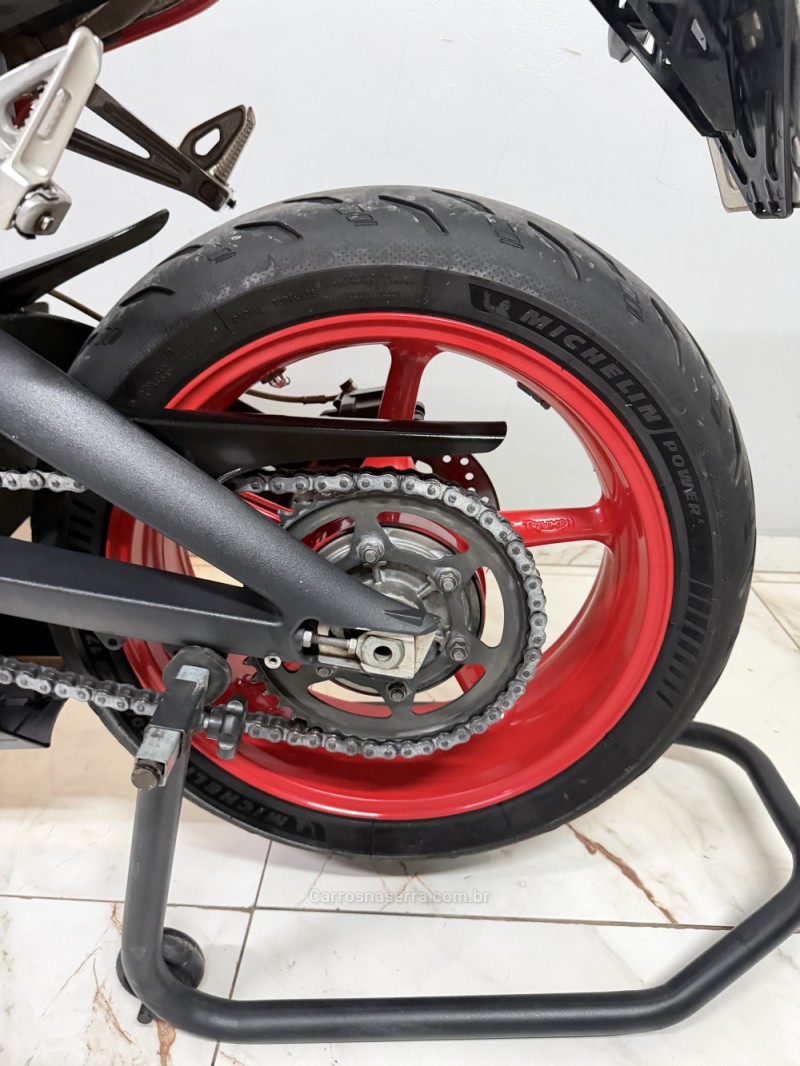 DAYTONA 675R ABS - 2010 - SAPIRANGA